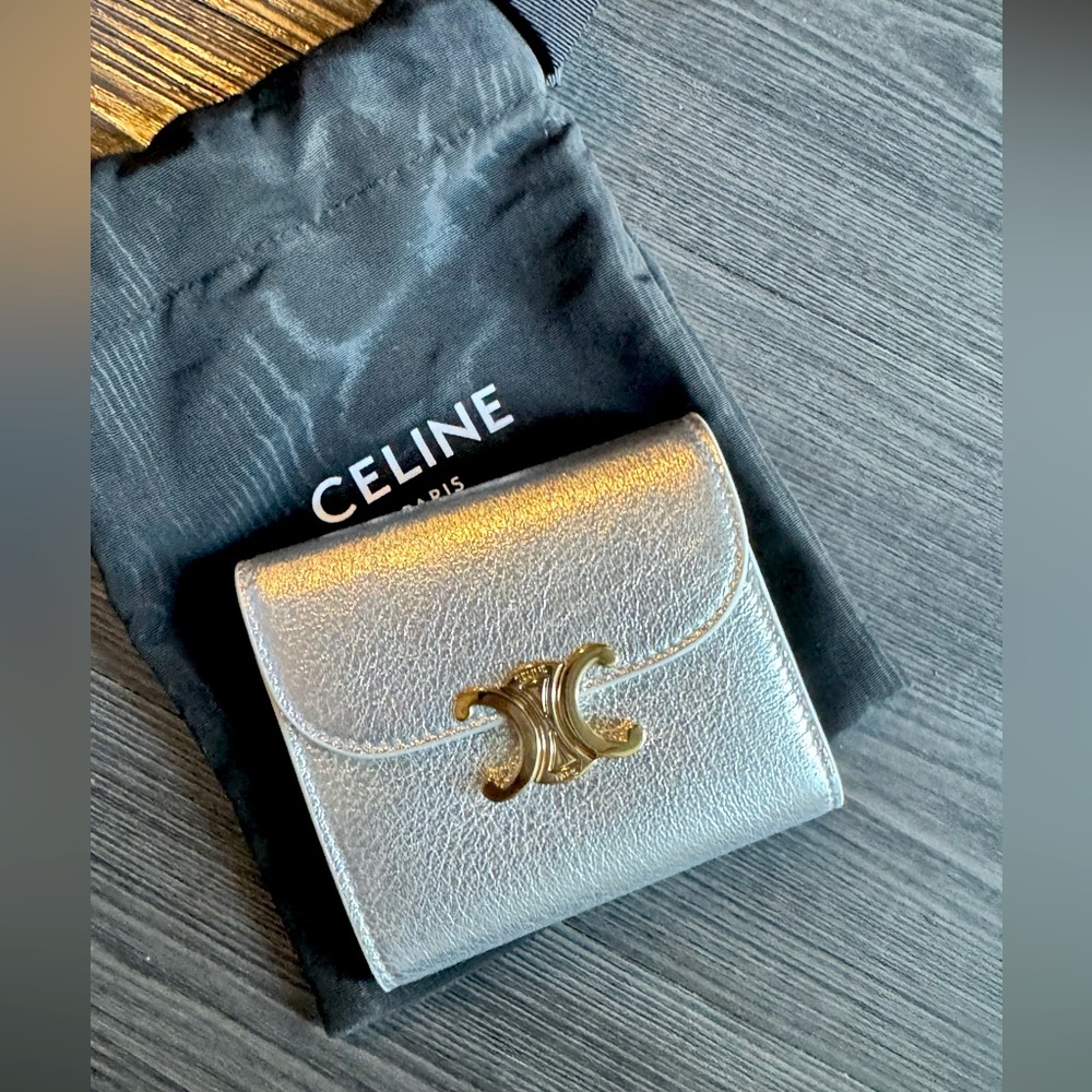 Celine triomphe wallet